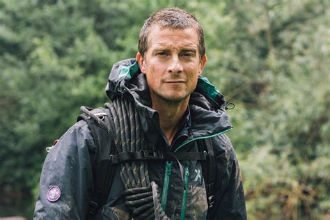 show me a picture of bear grylls